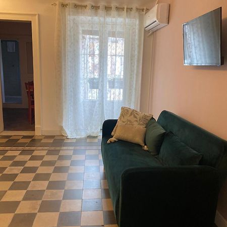 Dimora Dei Minoriti Panzió Catania-Fontanarossai nemzetközi repülőtér Kültér fotó